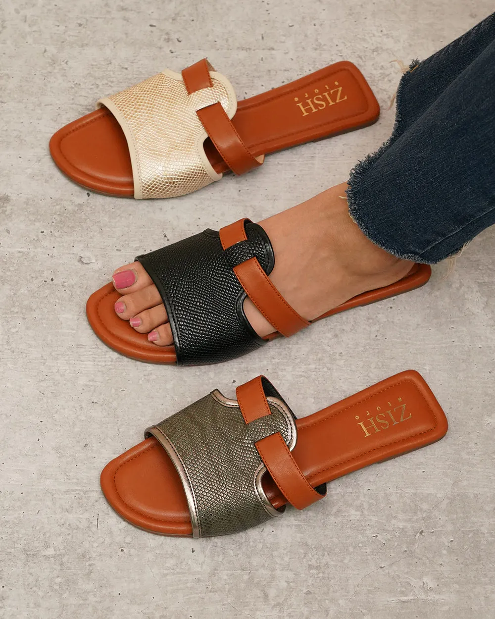 Black Meghan Flats
