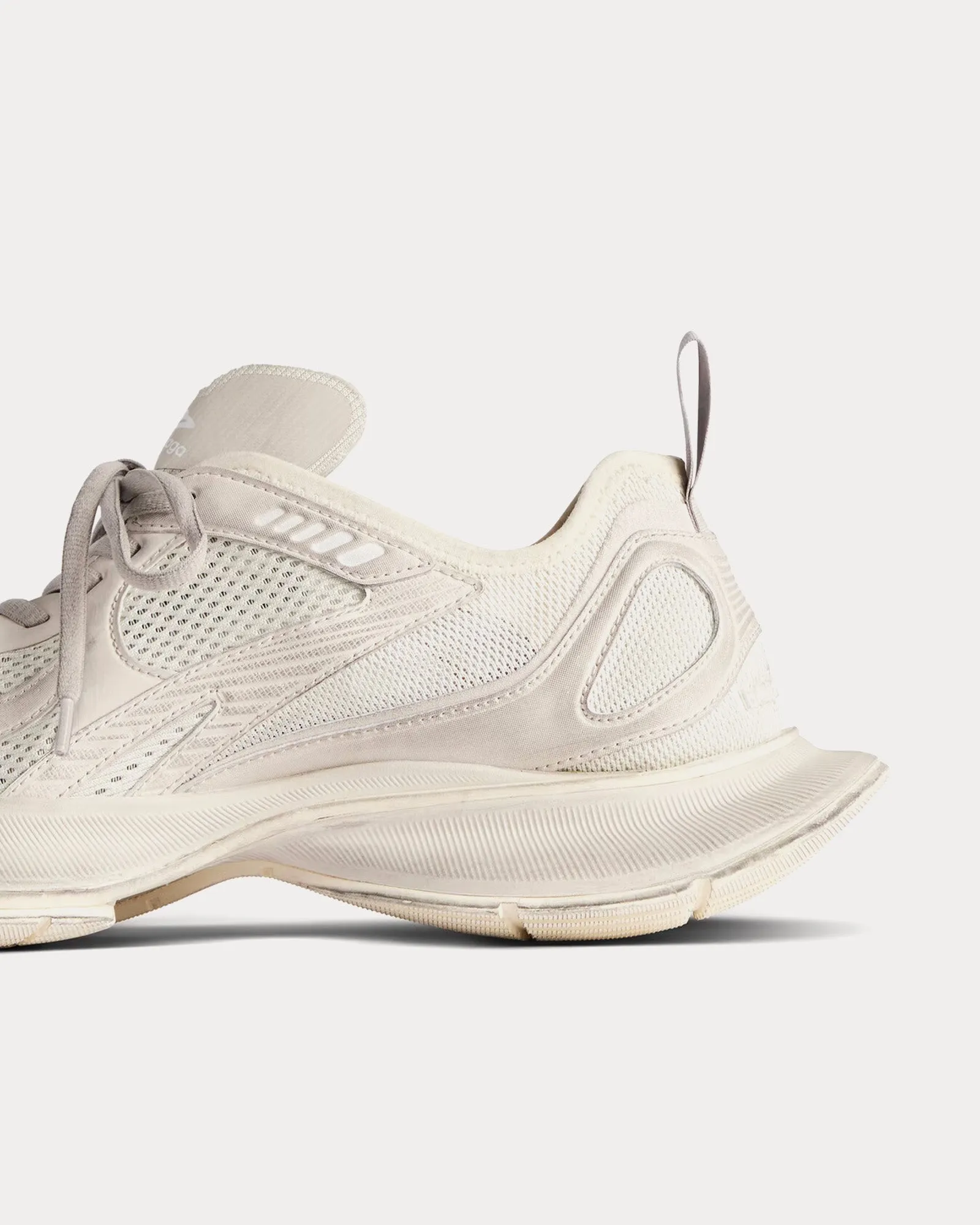 Circuit Beige Low Top Sneakers