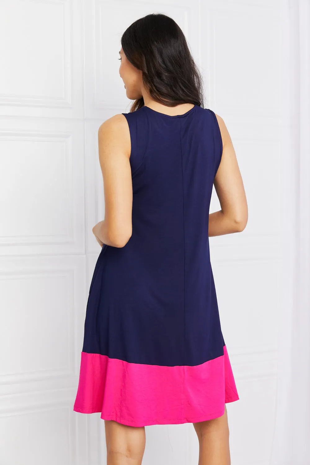 Contrast Sleeveless Mini Dress