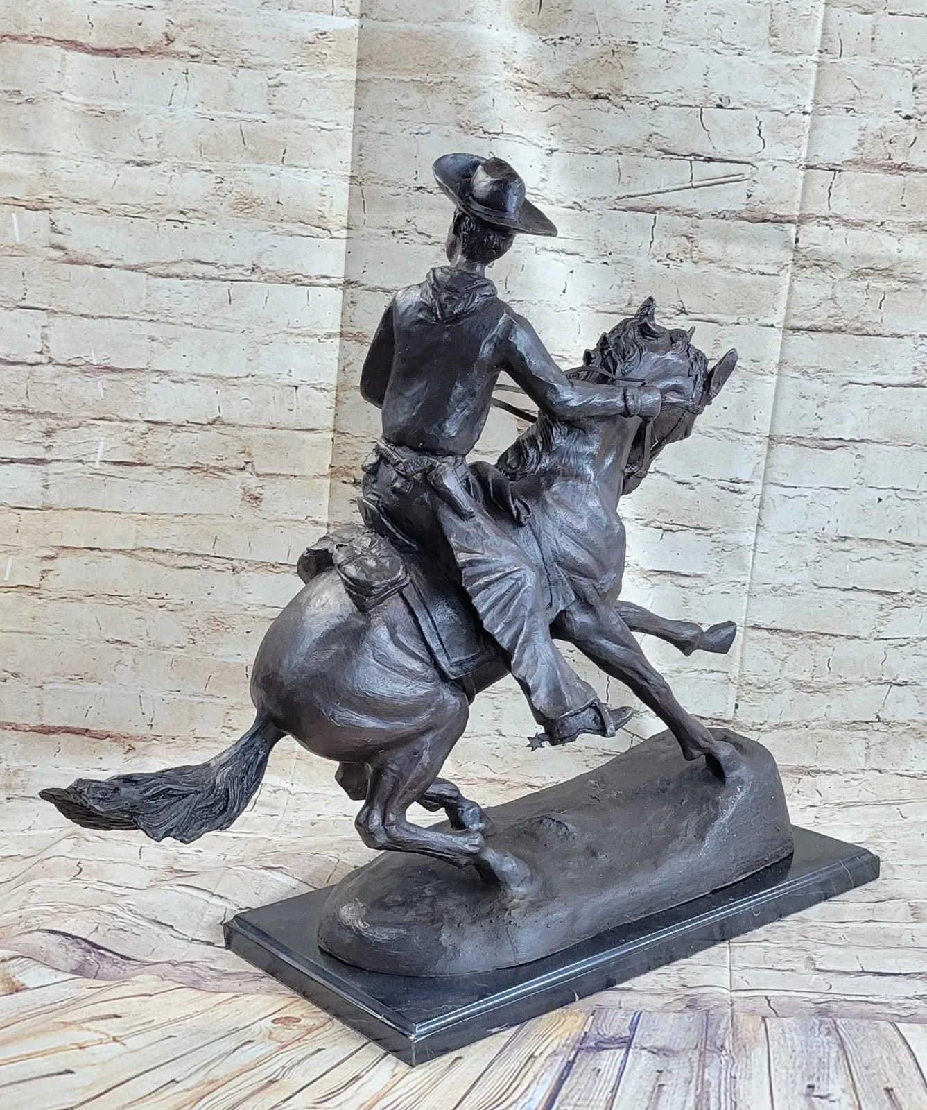 Fredrick Remington "Cowboy on Horse" Western Bronze Sculpture Figurine Figure