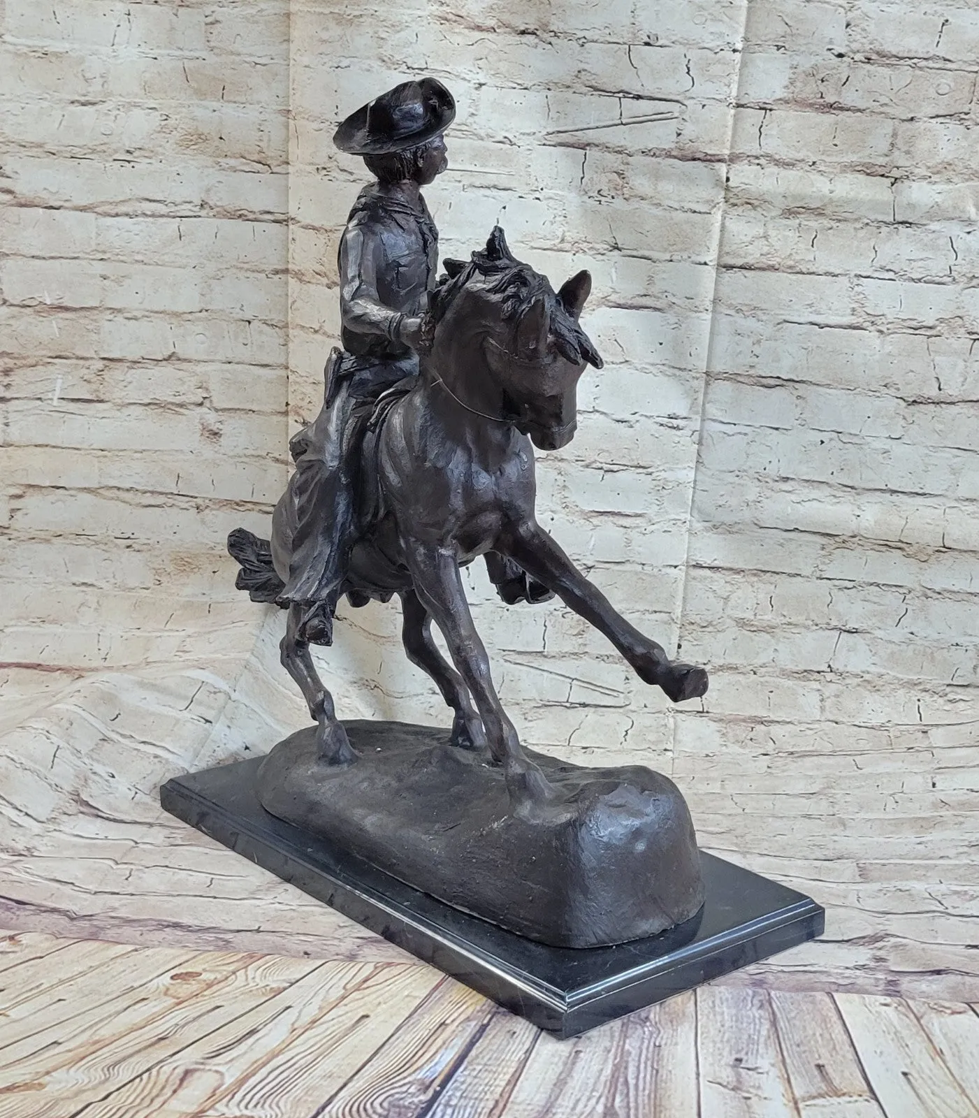 Fredrick Remington "Cowboy on Horse" Western Bronze Sculpture Figurine Figure