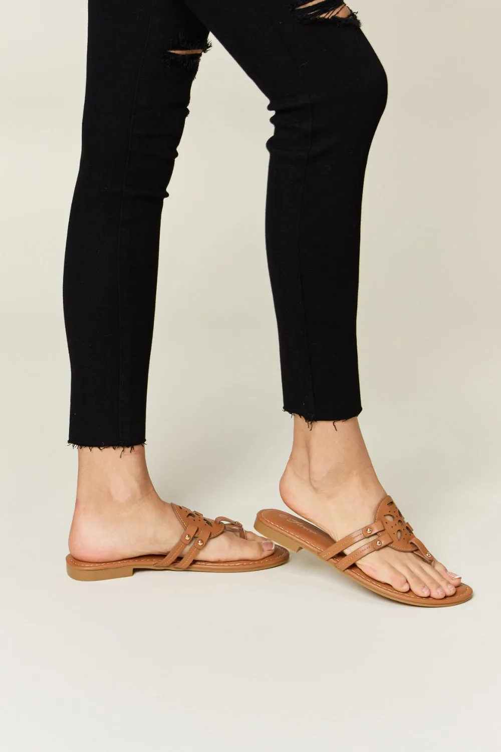 Link Cutout Open Toe Sandals