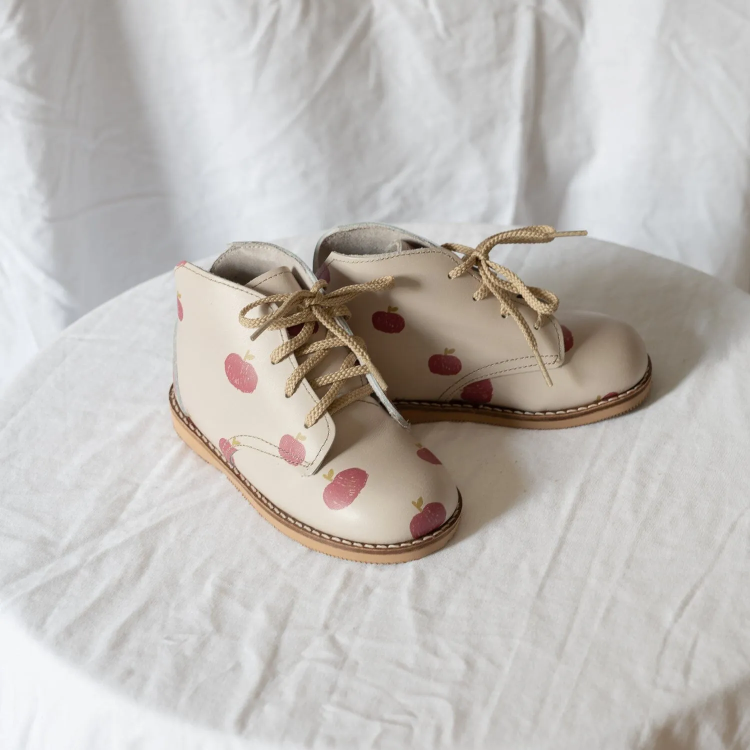 Milo Boot | Apple