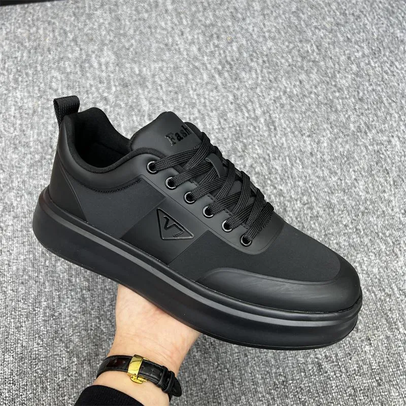 (New launch ⚡) Trendy comfortable casual men's shoes